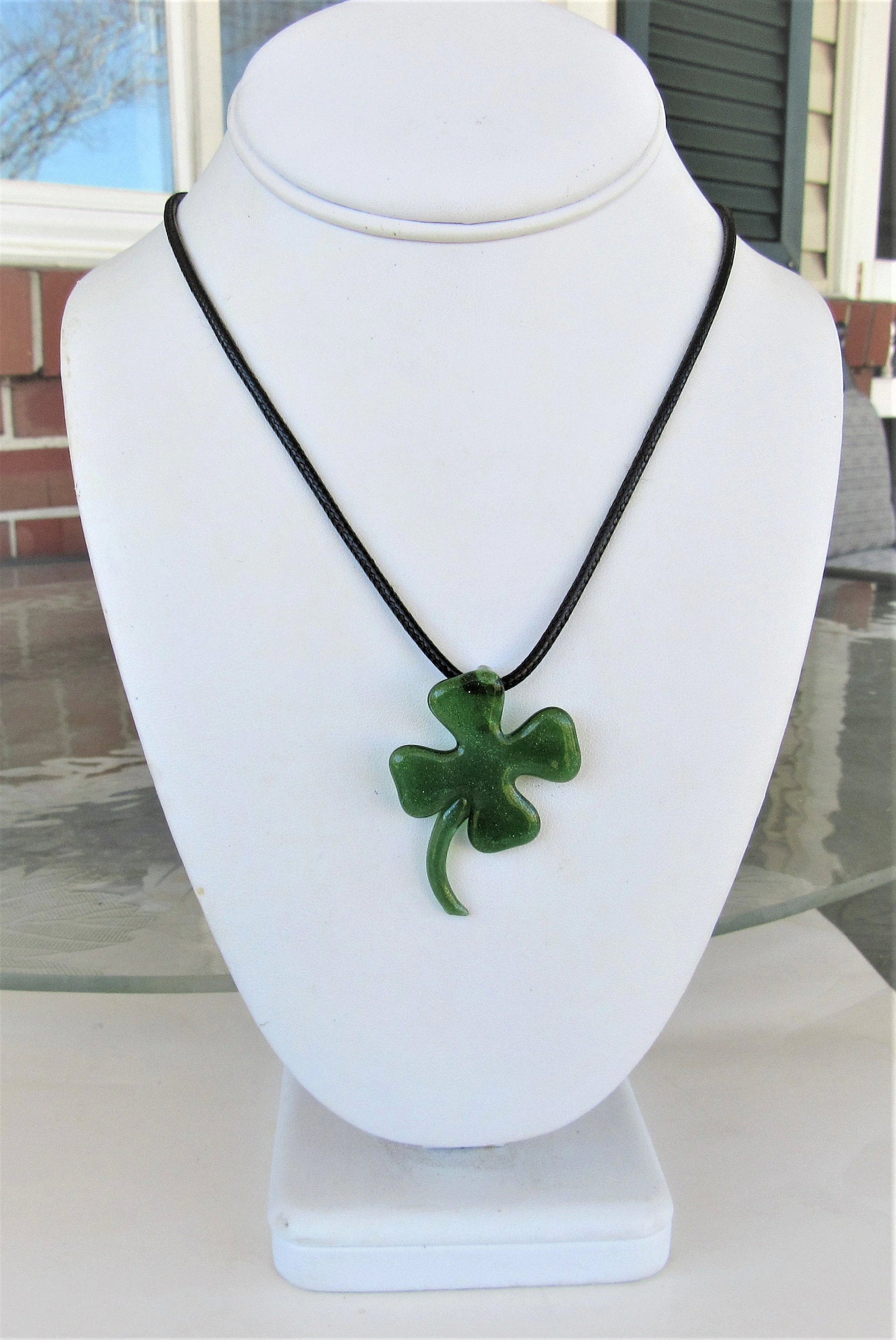 Solid 14K Gold Lucky Clover Necklace – SILIICE